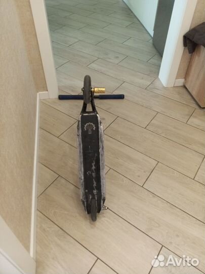 Трюковой самокат парк