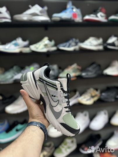 Кроссовки Nike v2k run runtekk