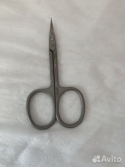 Щетка сметка рыбка для маникюра