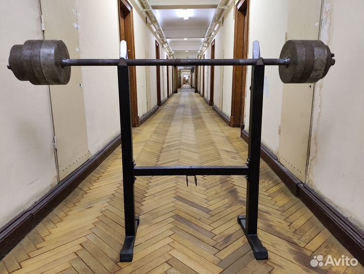 Спортивные тренажёры, скамья для жима, гриф