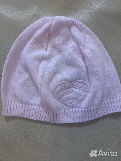 Шапочки на девочку до 1 года