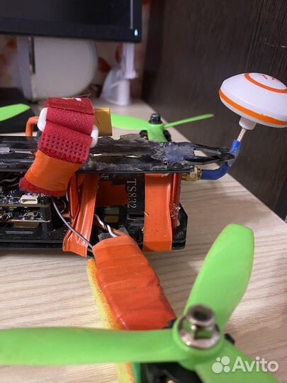 Гоночный квадрокоптер FPV