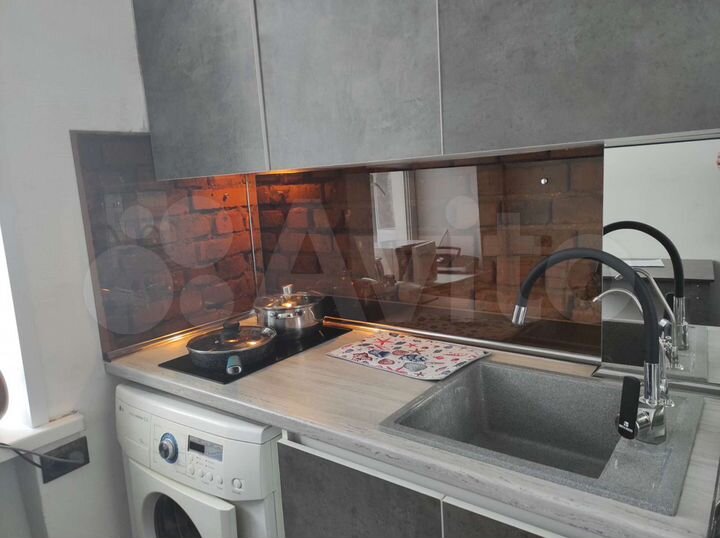 2-к. квартира, 56 м², 2/4 эт.