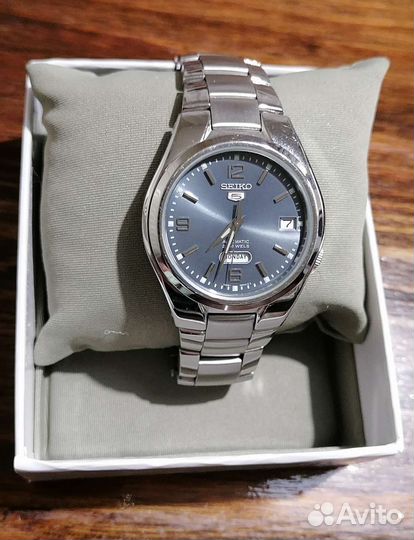 Часы Seiko (Сейко) 5 Day Date Gray Dial