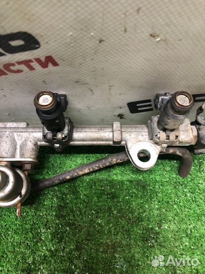 Топливная рейка с форсунками Geely Mk седан 1.5