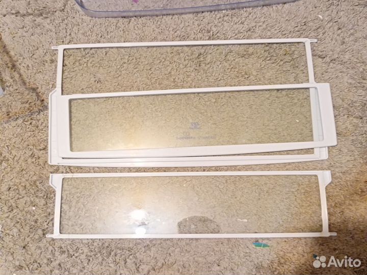 Ящики полки балконы холодильника indesit