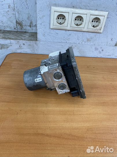 Блок ABS на BMW G30