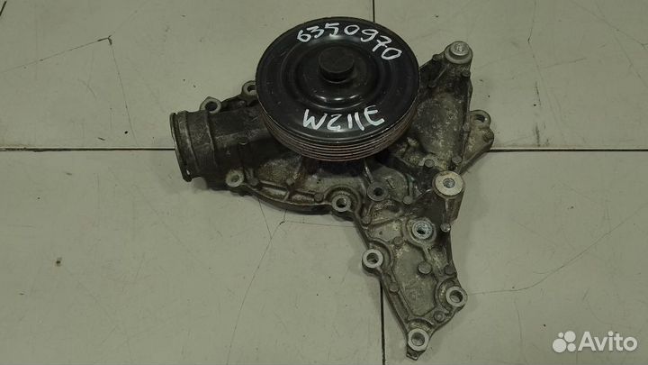 Помпа (насос водяной) Mercedes W211 E