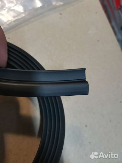Z образный широкий уплотнитель 3 метра