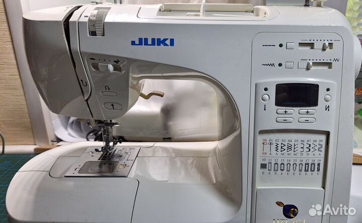 Швейная машина Juki HZL 71e