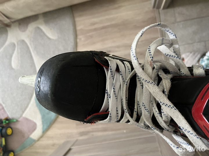 Коньки хоккейные CCM 6,5 (41)