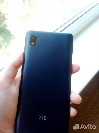 Телефон ZTE