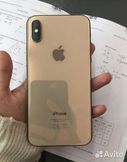 Телефон iPhone XS