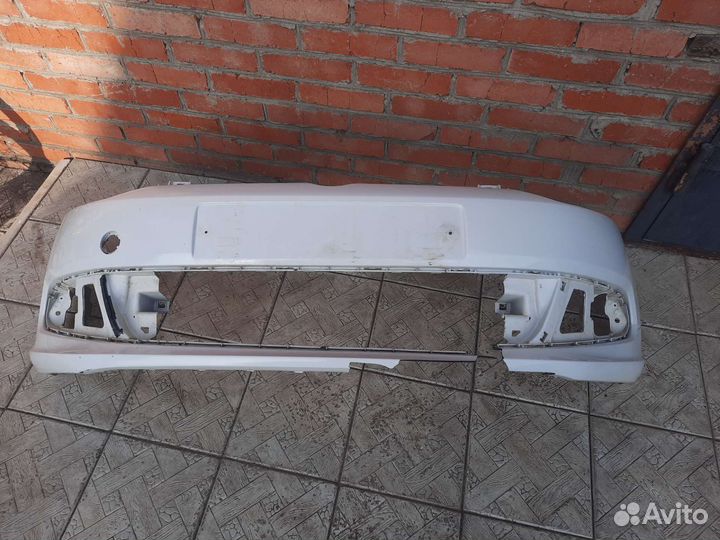 Бампер передний Volkswagen polo 2013г