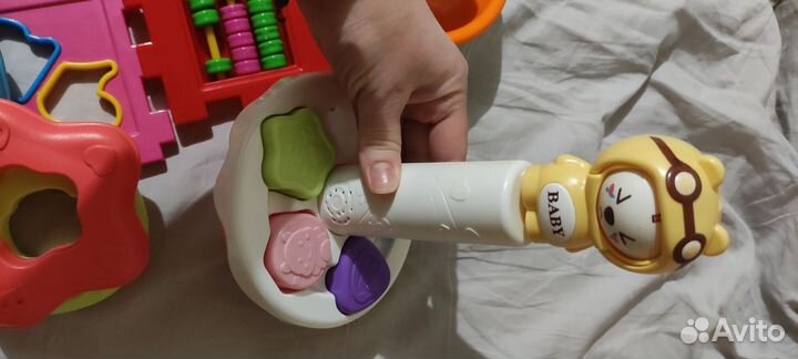 Развивающие игрушки для малышей пакетом