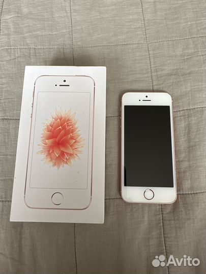 iPhone SE, 32 ГБ