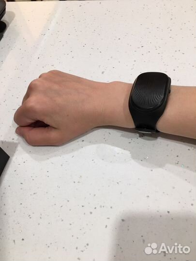 Фитнес-браслет Healbe gobe 2