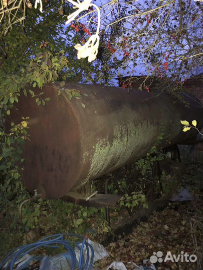 Емкость металлическая 5 кубов