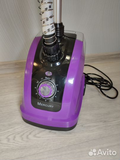 Отпариватель для одежды вертикальный