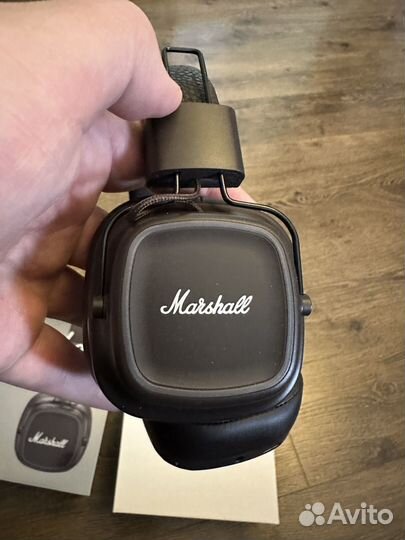 Беспроводные наушники marshall major 4