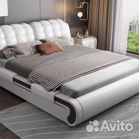 Трехместный диван-кровать из кожи 