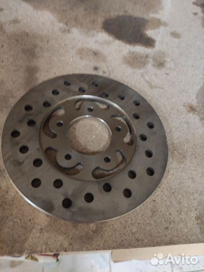 Задний тормозной диск Honda TRX680