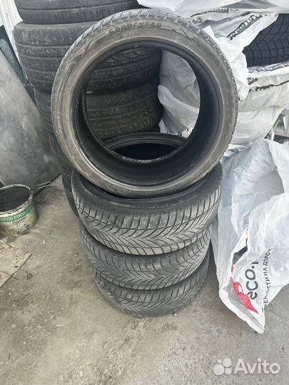 Goodyear UltraGrip 2 225/45 R18