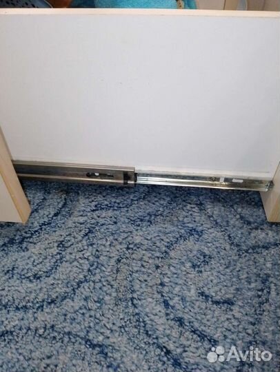 Детская кроватка с маятником