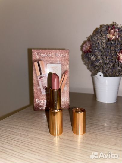 Charlotte tilbury pillow talk помада