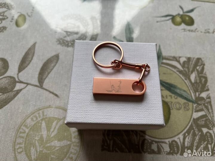 Usb флешка 64 гб + гравировка + переходник