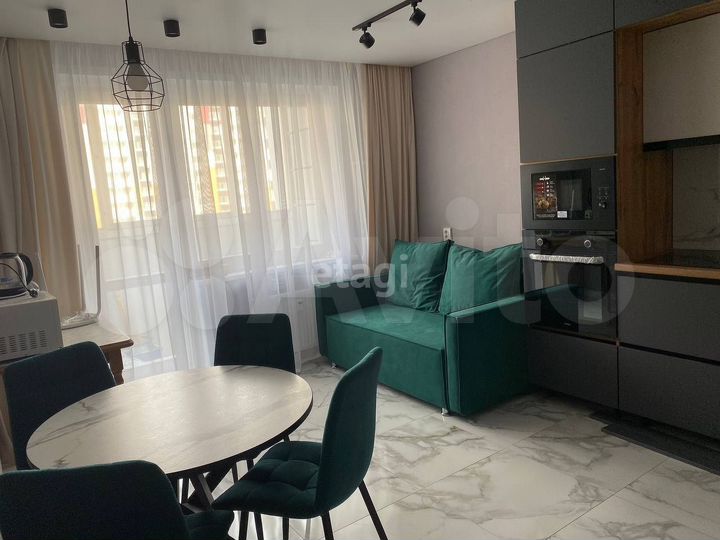 2-к. квартира, 67,7 м², 5/14 эт.