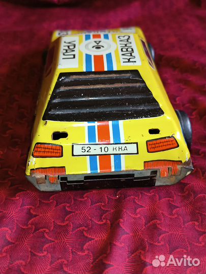 Игрушки модельки машинка самолёт автомобиль