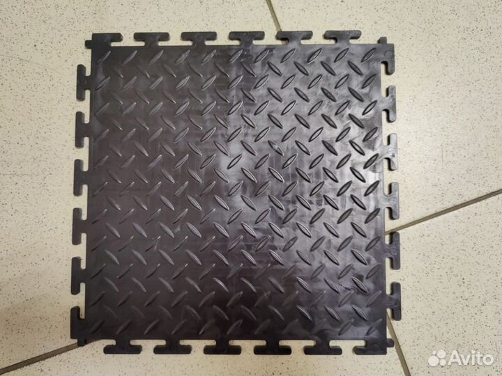 Напольная модульная плитка пвх для сада и гаража