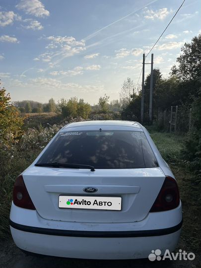 Ford Mondeo 1.8 МТ, 2002, 450 000 км