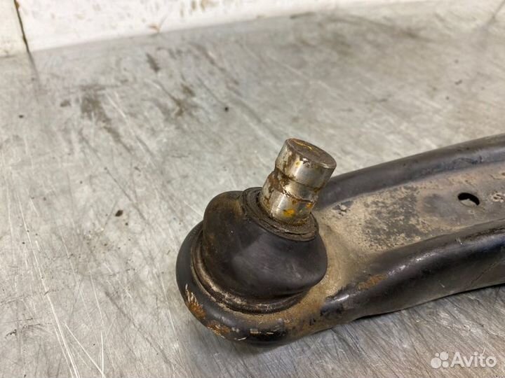 Рычаг подвески передний левый Mitsubishi Lancer X