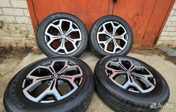 R17 Рено Дастер ориг Bridgestone сост новых