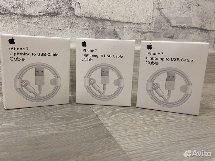 Зарядка на iPhone кабель