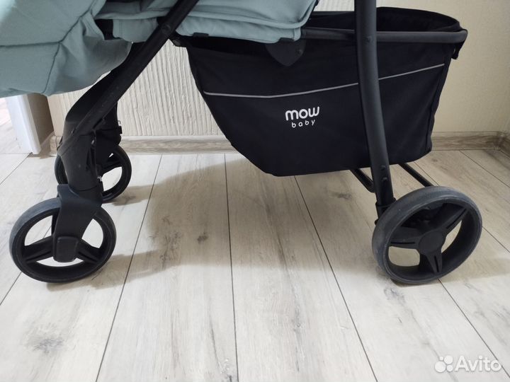 Коляска прогулочная MOWbaby Cross