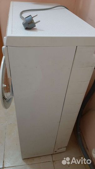 Стиральная машина автомат с баком