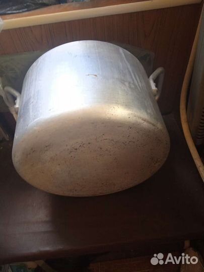 Кастрюля алюминиевая