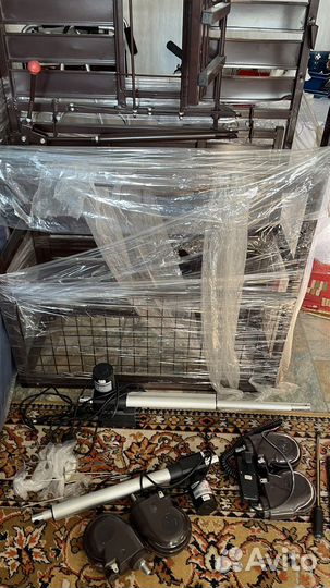 Кровать для инвалидов с подъемным механизмом