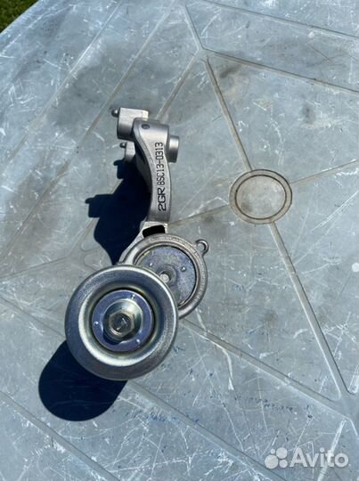 Натяжитель ремня грм на toyota camry 3,5