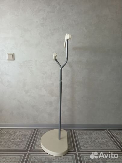 Вешалка костюмная напольная