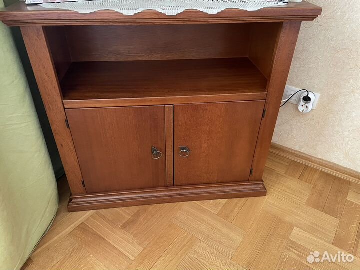 Тумба под тв