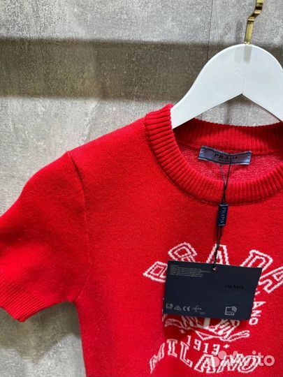 Женская Кофта Prada