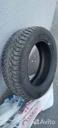 Nokian Tyres Hakkapeliitta 9 SUV 235/60 R18