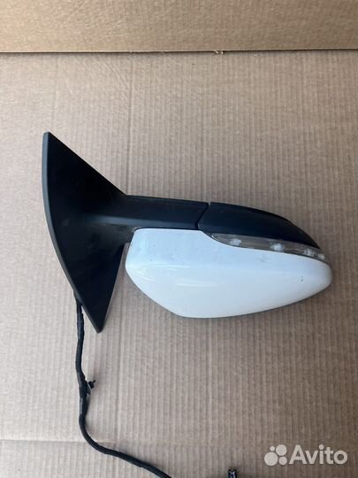 Зеркало боковое правое VW Scirocco