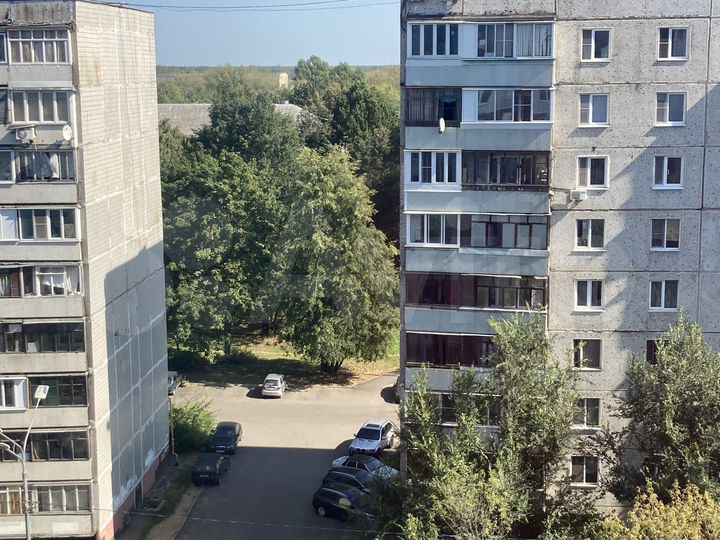 2-к. квартира, 50 м², 9/10 эт.