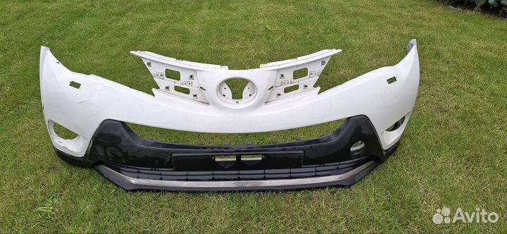 Продам передний бампер от Rav-4 2013