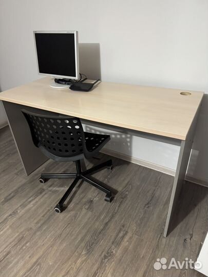 Письменный стол